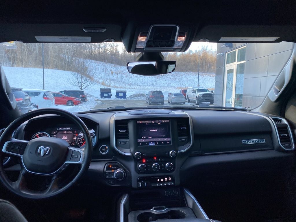 2022 RAM 1500 Big Horn Crew Cab 4x4 5'7' Box