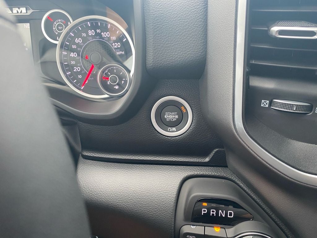 2027 RAM 1500 Big Horn/Lone Star