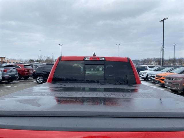 2020 RAM 1500 Big Horn Crew Cab 4x4 5'7' Box
