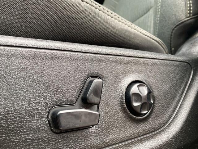 2020 RAM 1500 Big Horn Crew Cab 4x4 5'7' Box