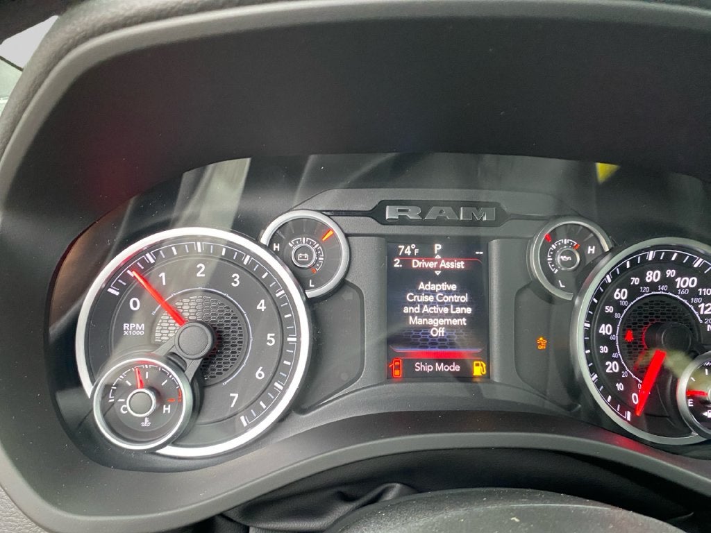 2027 RAM 1500 Big Horn/Lone Star