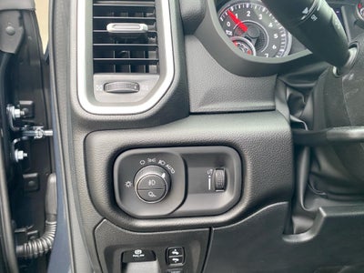 2027 RAM 1500 Big Horn/Lone Star
