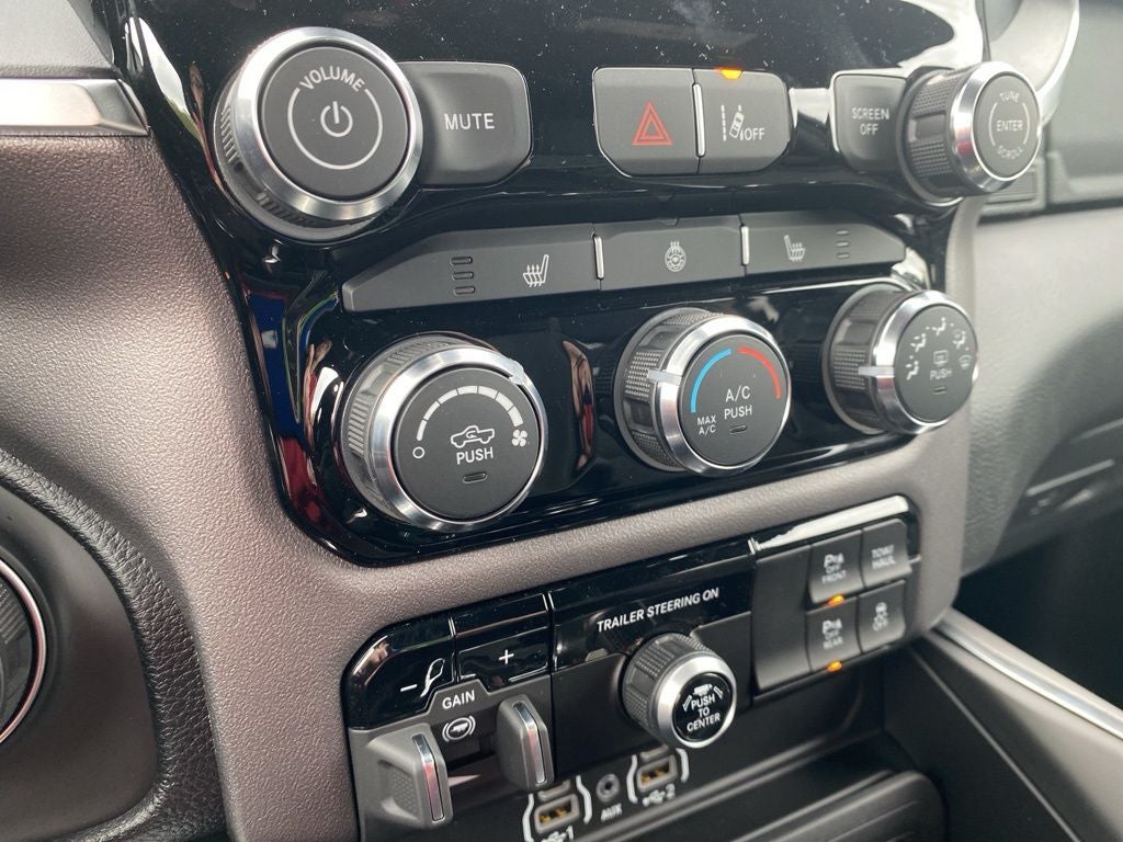 2026 RAM 1500 RAM 1500 BIG HORN CREW CAB 4X4 5'7' BOX