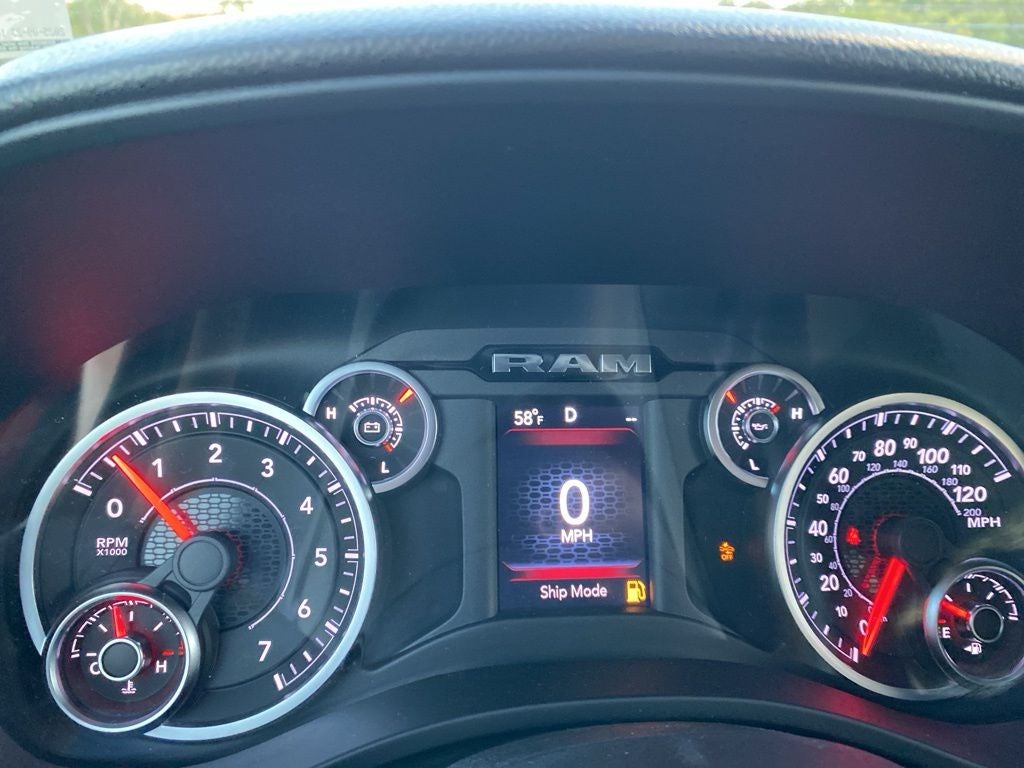 2026 RAM 1500 RAM 1500 TRADESMAN CREW CAB 4X4 5'7' BOX