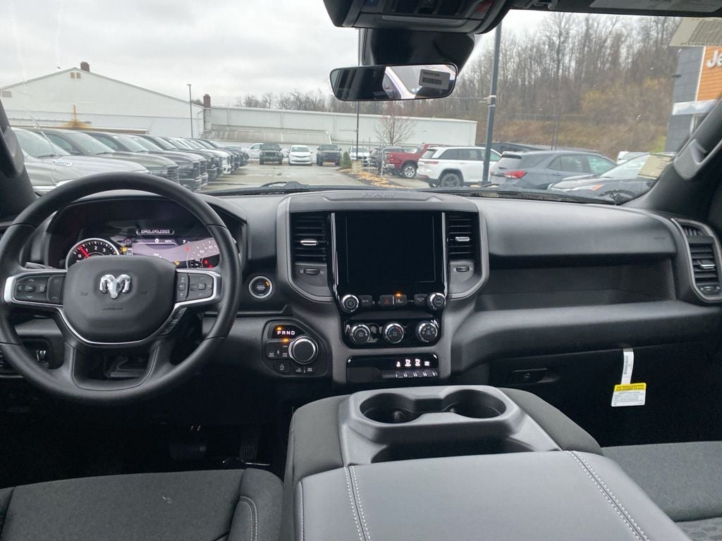 2026 RAM 1500 RAM 1500 WARLOCK CREW CAB 4X4 5'7' BOX