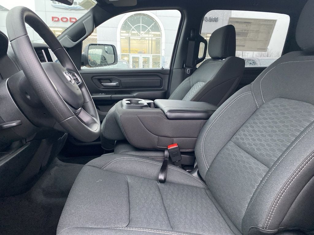 2026 RAM 1500 RAM 1500 WARLOCK CREW CAB 4X4 5'7' BOX