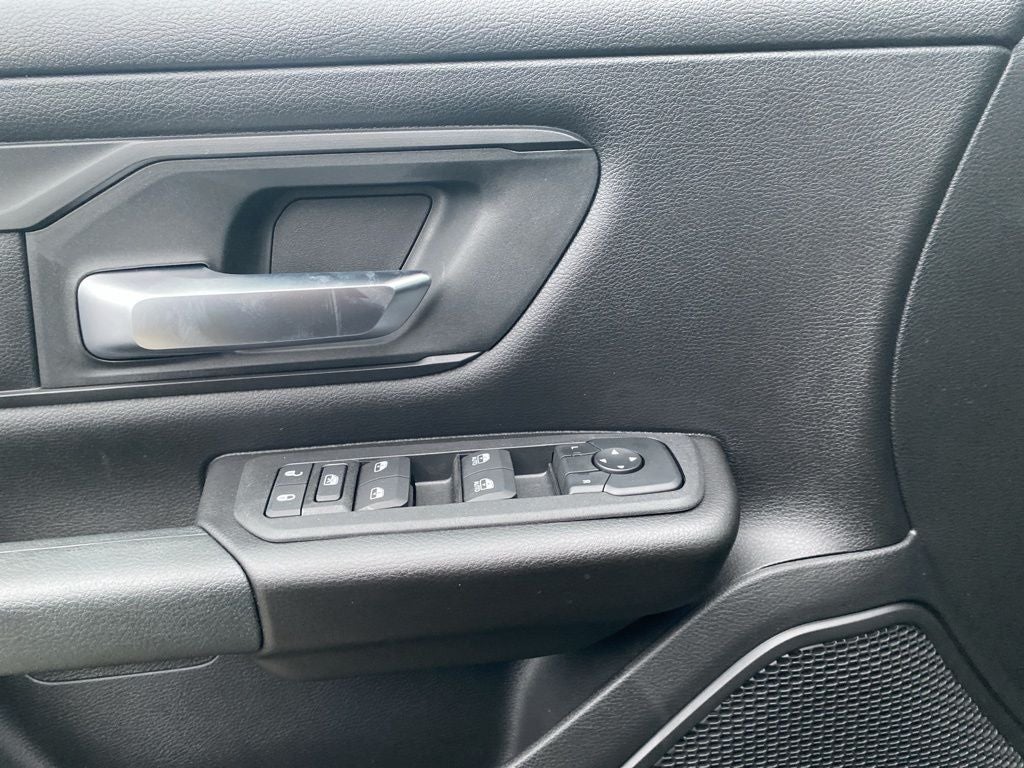 2026 RAM 1500 RAM 1500 WARLOCK CREW CAB 4X4 5'7' BOX