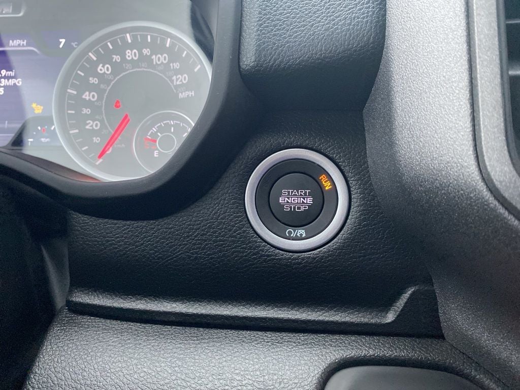 2026 RAM 1500 RAM 1500 WARLOCK CREW CAB 4X4 5'7' BOX