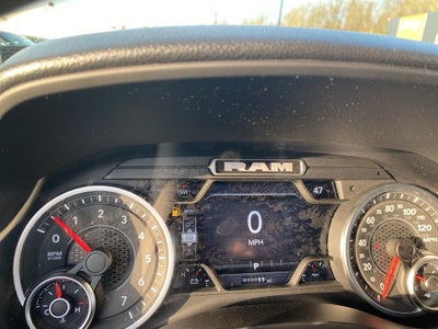 2026 RAM 1500 RAM 1500 EXPRESS CREW CAB 4X4 5'7' BOX