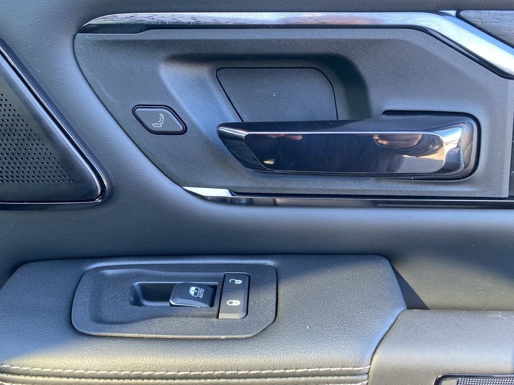 2026 RAM 1500 RAM 1500 LIMITED CREW CAB 4X4 5'7' BOX