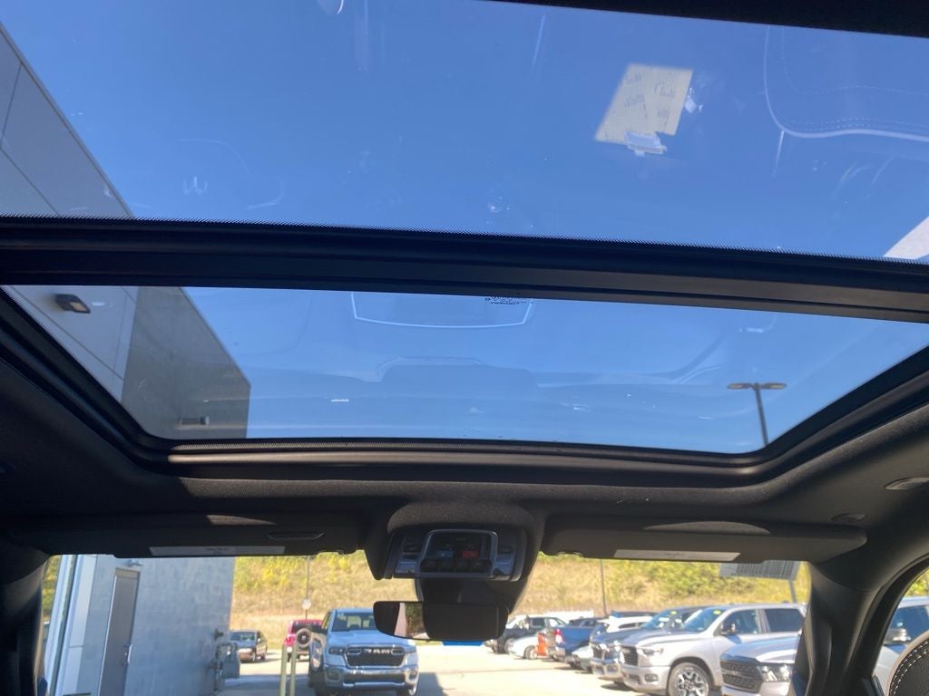 2026 RAM 1500 RAM 1500 LARAMIE CREW CAB 4X4 5'7' BOX