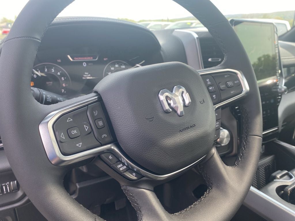 2026 RAM 1500 RAM 1500 LARAMIE CREW CAB 4X4 5'7' BOX