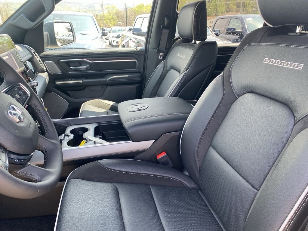 2026 RAM 1500 RAM 1500 LARAMIE CREW CAB 4X4 5'7' BOX