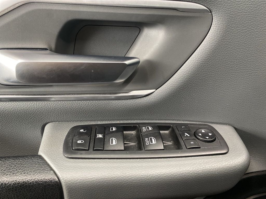 2021 RAM 1500 Big Horn Crew Cab 4x4 6'4' Box