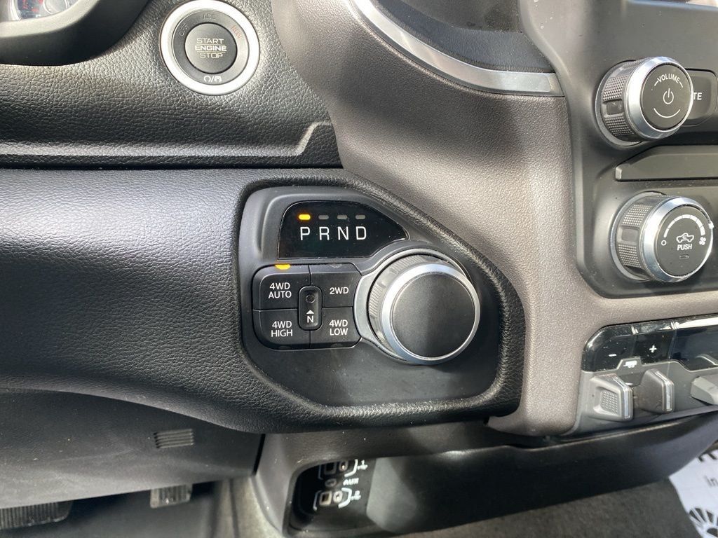 2021 RAM 1500 Big Horn Crew Cab 4x4 6'4' Box