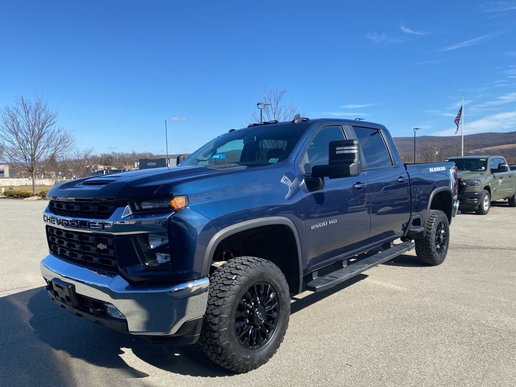 2022 Chevrolet Silverado 2500HD 4WD Crew Cab Standard Bed LT