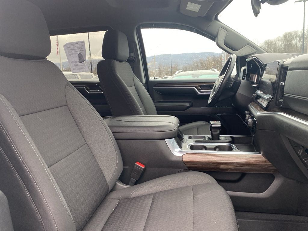 2023 Chevrolet Silverado 1500 4WD Crew Cab Short Bed RST