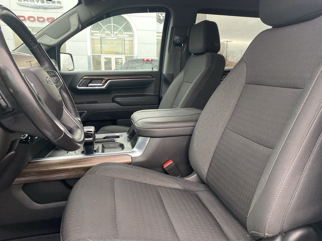 2023 Chevrolet Silverado 1500 4WD Crew Cab Short Bed RST