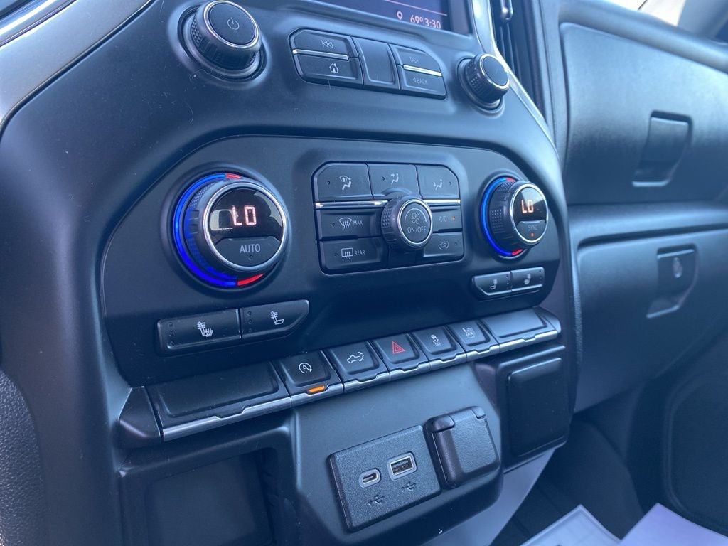 2020 Chevrolet Silverado 1500 4WD Crew Cab Short Bed LT