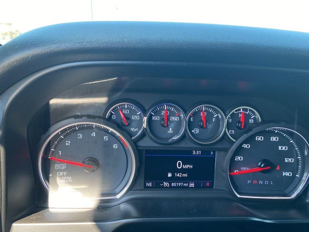 2020 Chevrolet Silverado 1500 4WD Crew Cab Short Bed LT