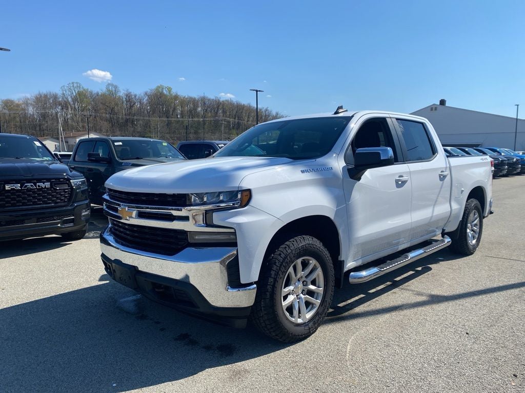 2020 Chevrolet Silverado 1500 4WD Crew Cab Short Bed LT