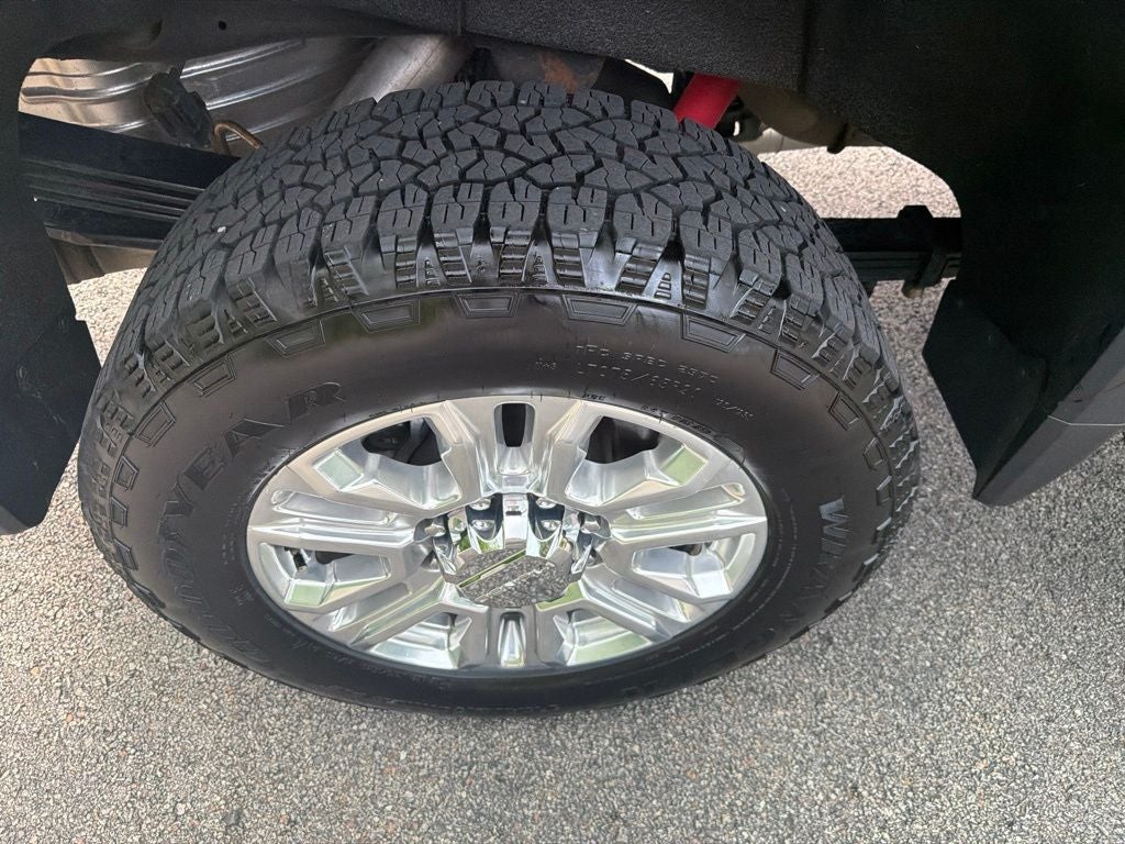 2023 GMC Sierra 2500HD Denali