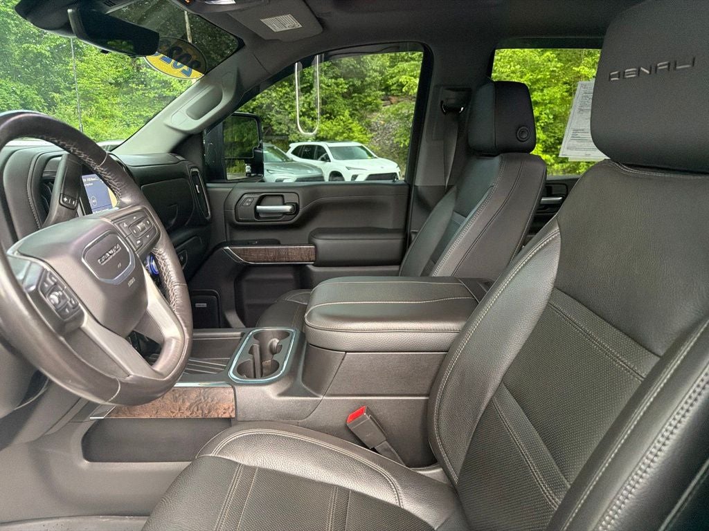 2023 GMC Sierra 2500HD Denali