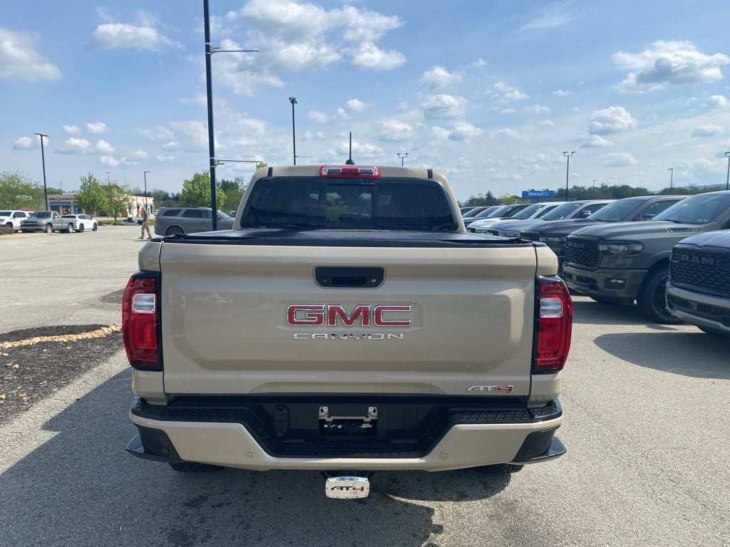 2024 GMC Canyon AT4