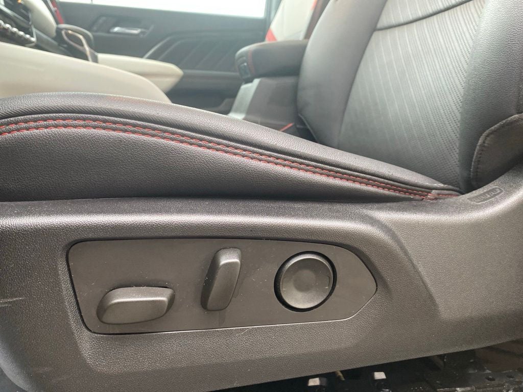 2023 GMC Canyon AT4X