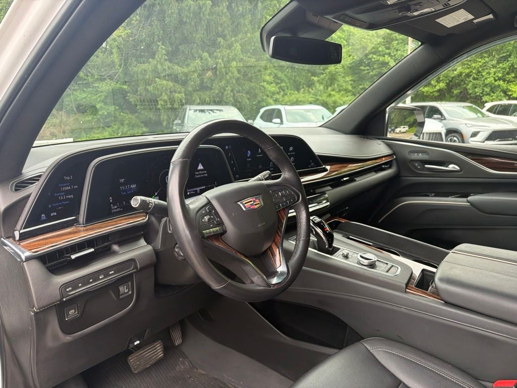 2022 Cadillac Escalade Luxury