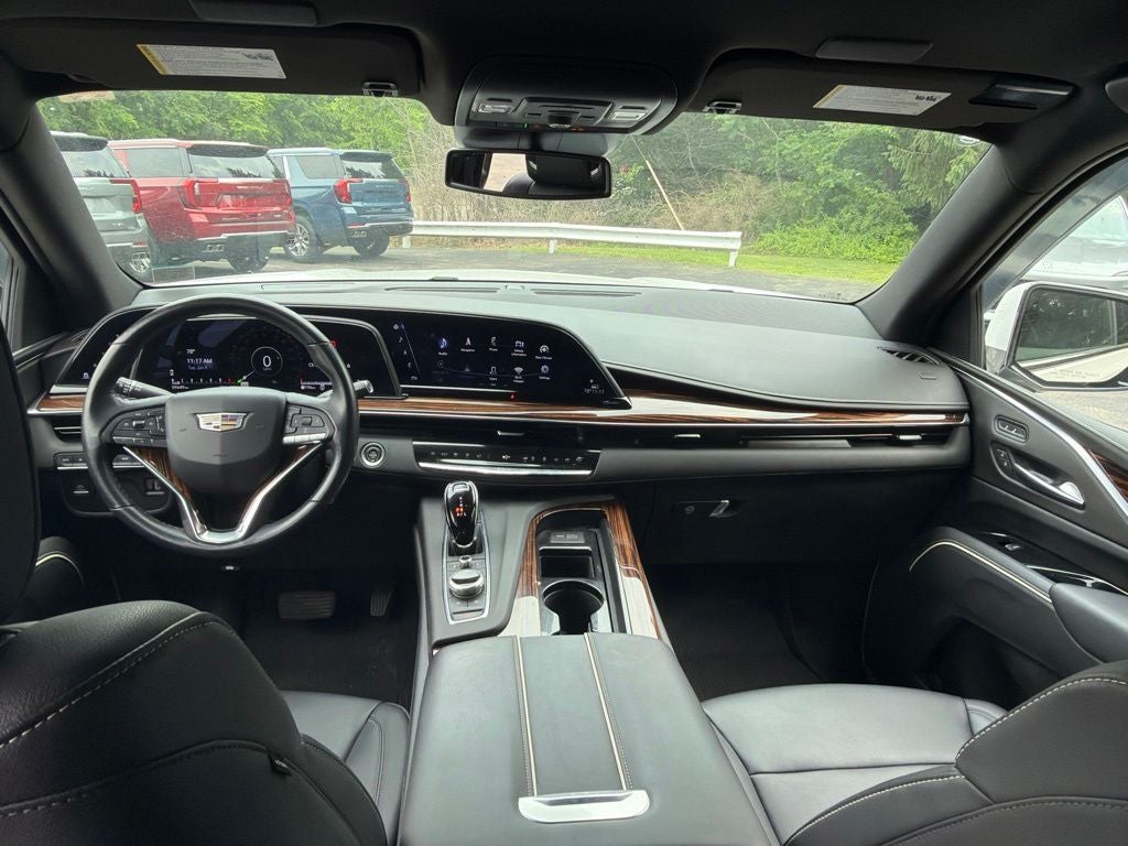 2022 Cadillac Escalade Luxury