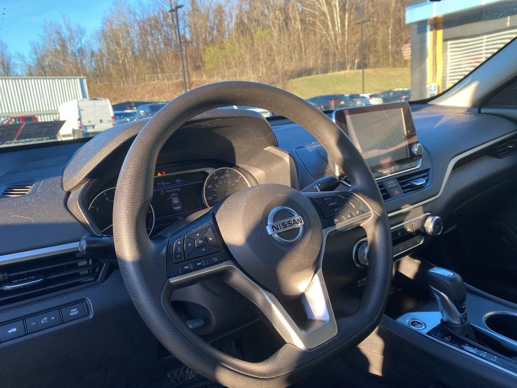 2022 Nissan Altima SV FWD