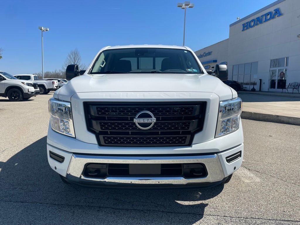 2024 Nissan Titan SV