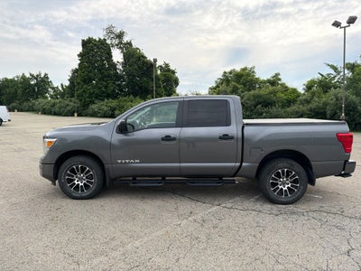 2023 Nissan Titan SV
