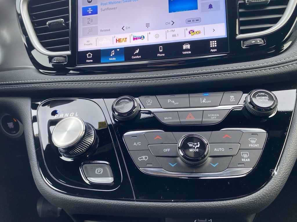 2026 Chrysler Pacifica PACIFICA SELECT