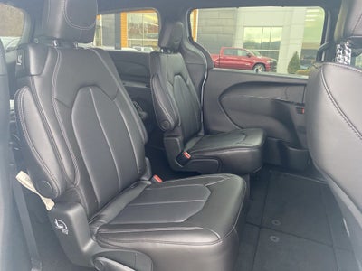 2026 Chrysler Voyager VOYAGER LX