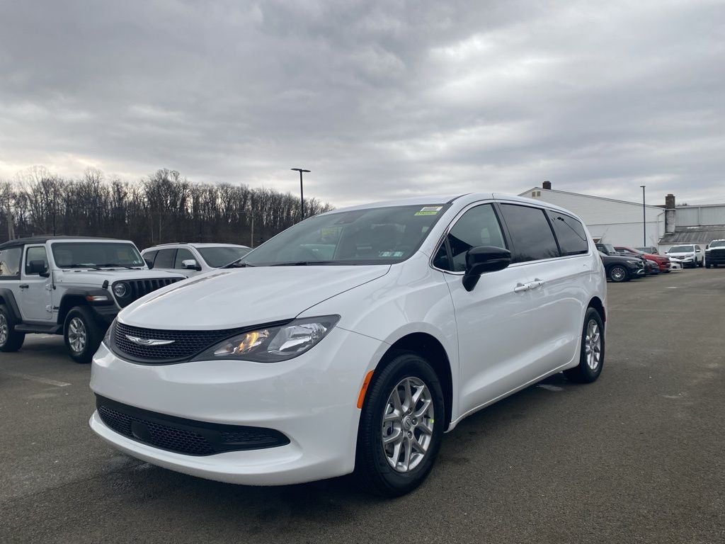 2026 Chrysler Voyager VOYAGER LX