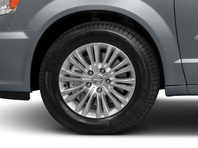 2016 Chrysler Town & Country Touring-L