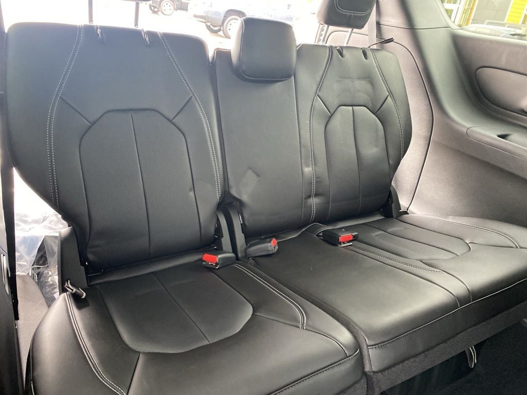 2026 Chrysler Voyager VOYAGER LX