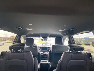 2026 Chrysler Voyager VOYAGER LX