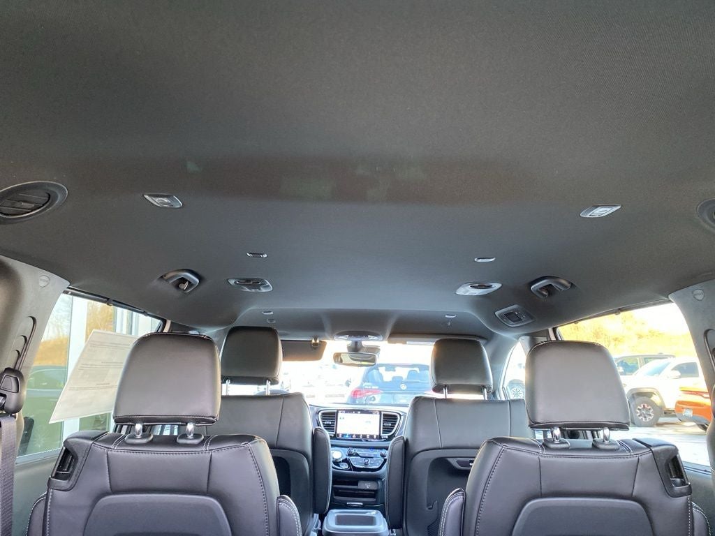 2026 Chrysler Pacifica PACIFICA SELECT AWD