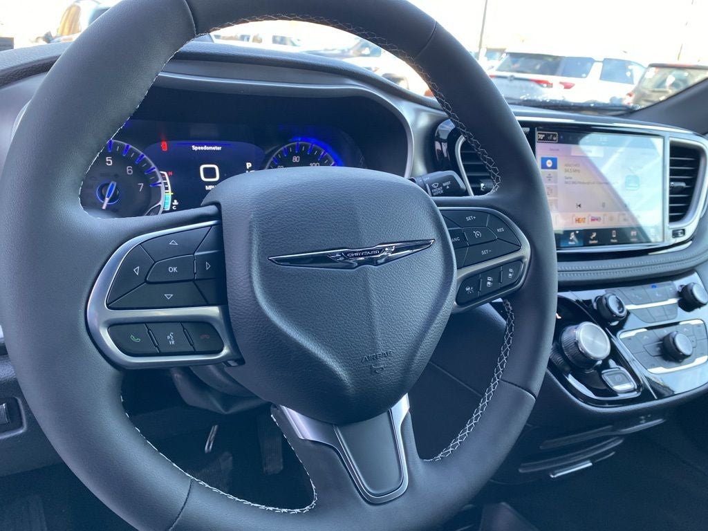 2026 Chrysler Pacifica PACIFICA SELECT AWD