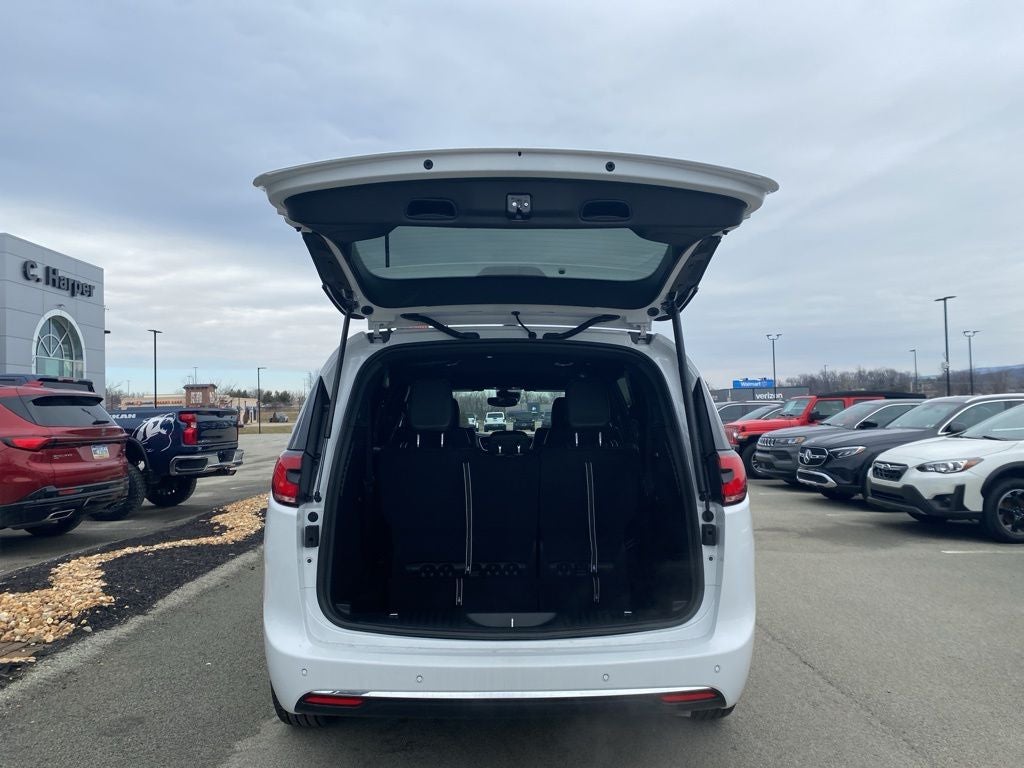 2026 Chrysler Pacifica PACIFICA SELECT AWD