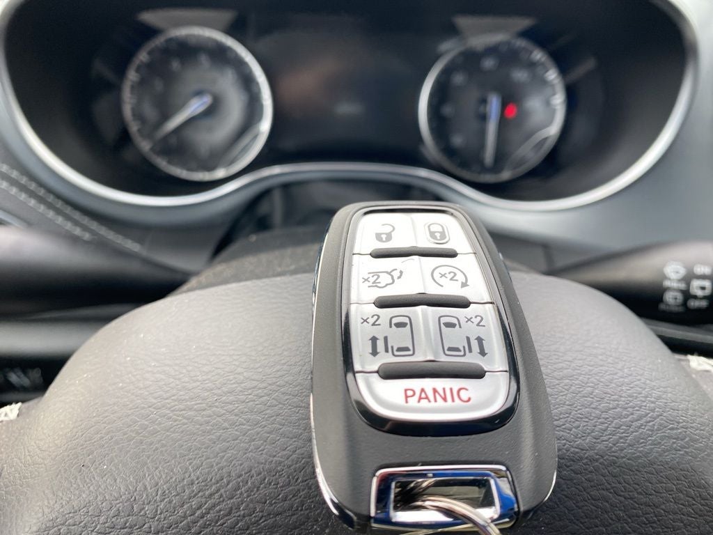 2026 Chrysler Pacifica PACIFICA LIMITED AWD