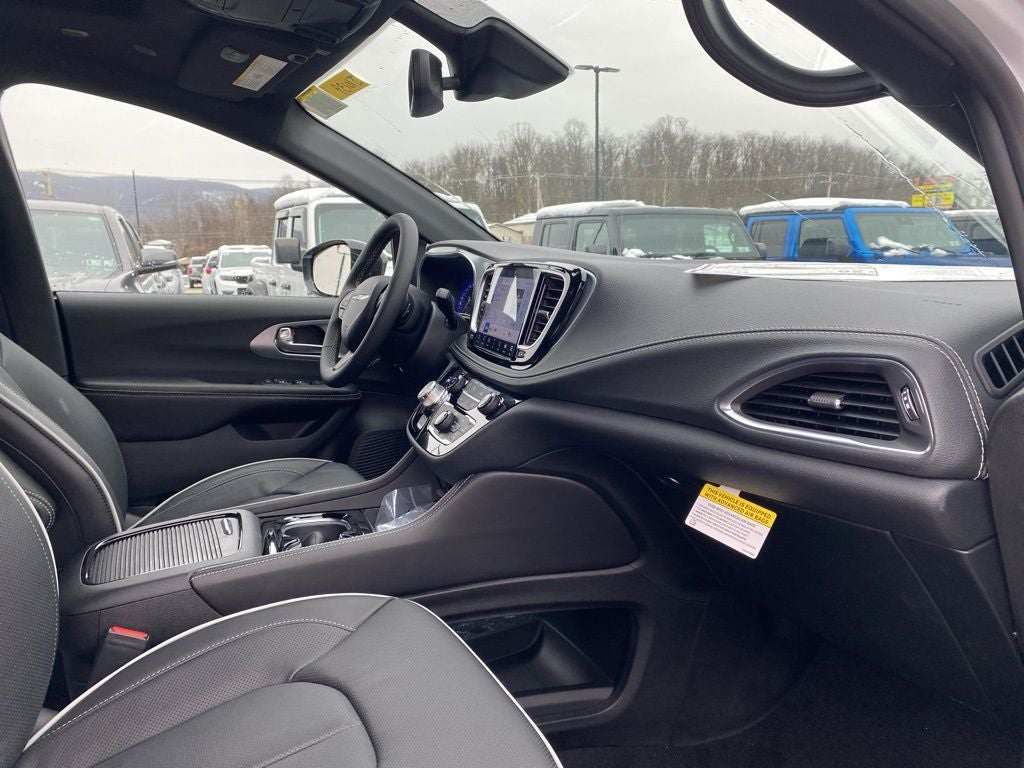 2026 Chrysler Pacifica PACIFICA LIMITED AWD