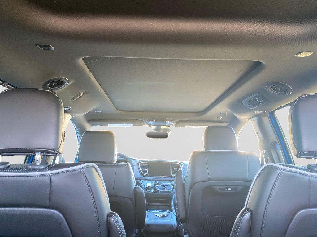 2027 Chrysler Pacifica Limited