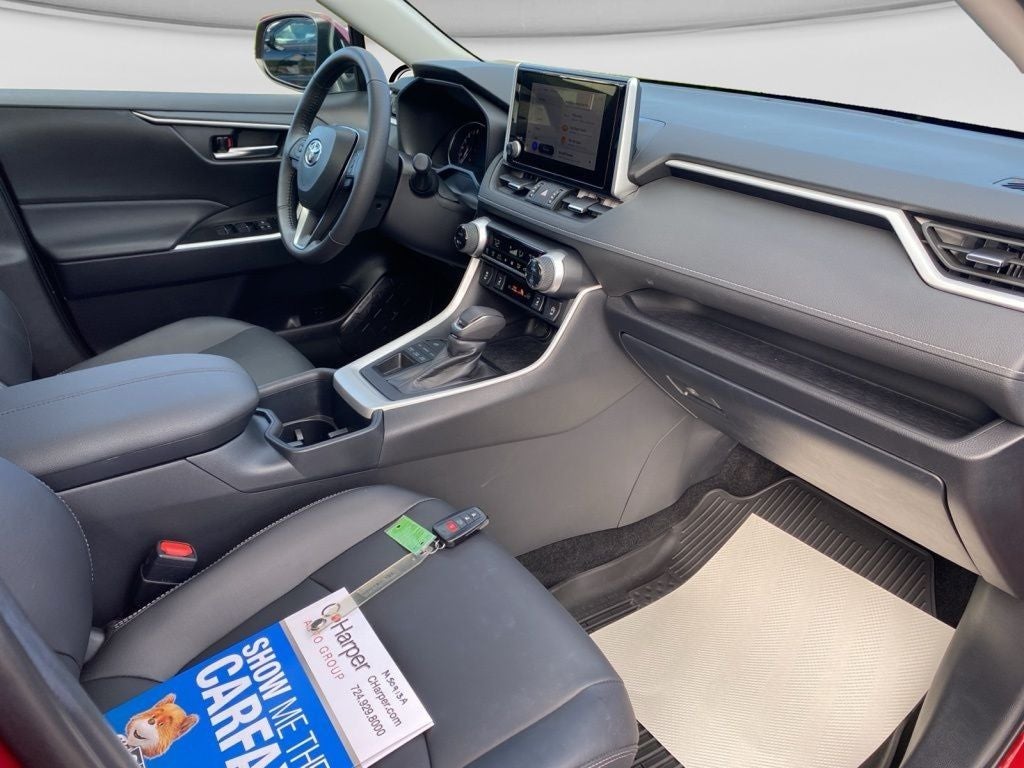 2025 Toyota RAV4 XLE Premium