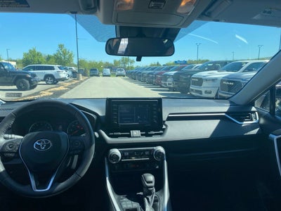 2020 Toyota RAV4 XLE