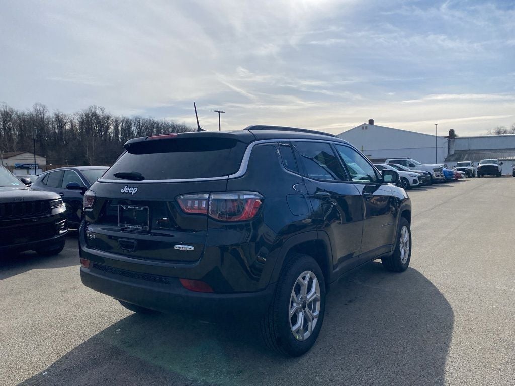 2026 Jeep Compass COMPASS LATITUDE 4X4