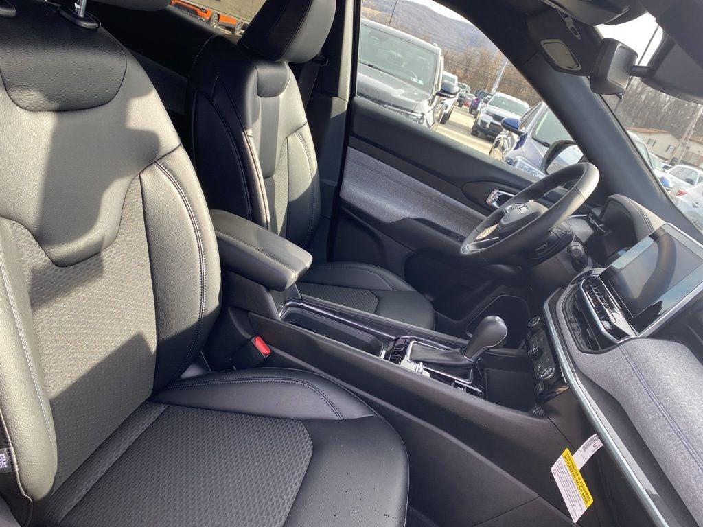 2026 Jeep Compass COMPASS LATITUDE 4X4